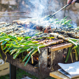 Calçotada al Mercat de Pagès de Sants-Les Corts (Dissabte)